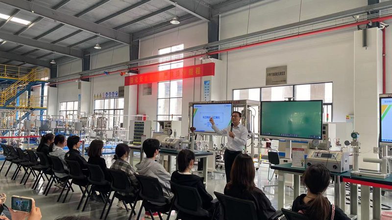 水性丙烯酸涂料消泡剂型号揭秘：选对型号，提升涂料品质